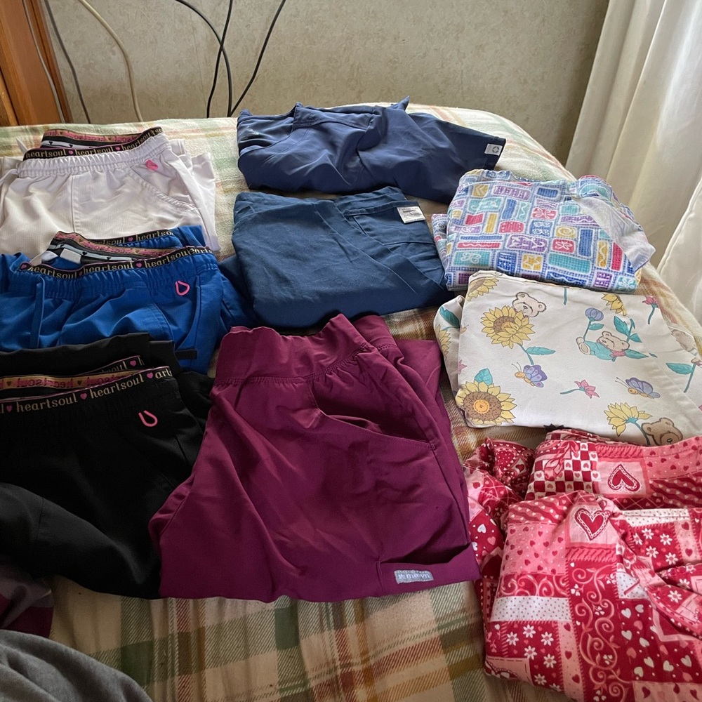 Women’s Scrubs